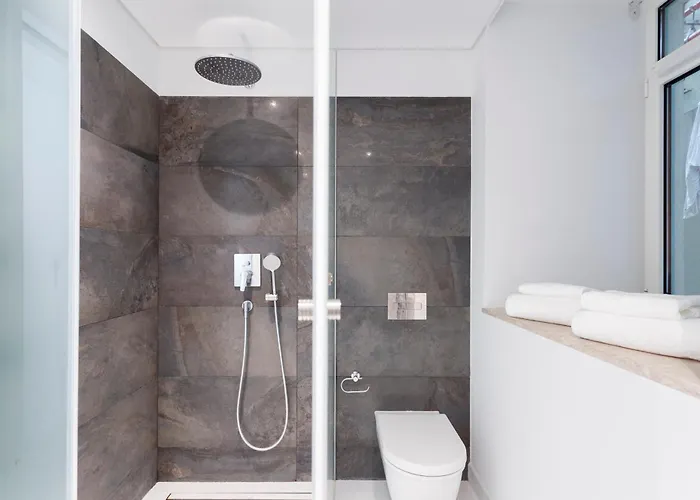 Guest house Boulevard Private With Bathroom - Shared Areas Lisbon