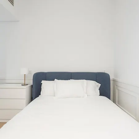 Boulevard Bedrooms 4*